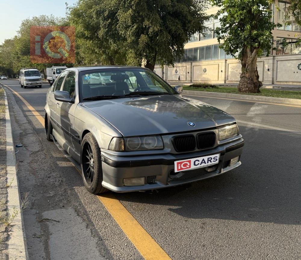بي ام دبليو الفئة 3